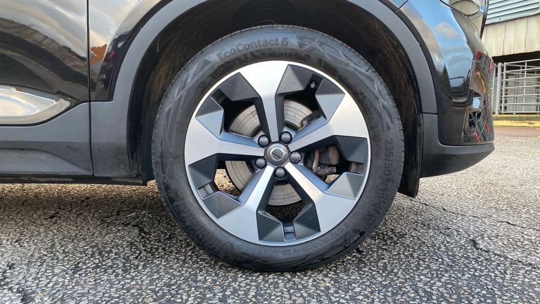 Volvo XC40 2.0 B4P Plus Dark 5dr Auto Petrol Estate